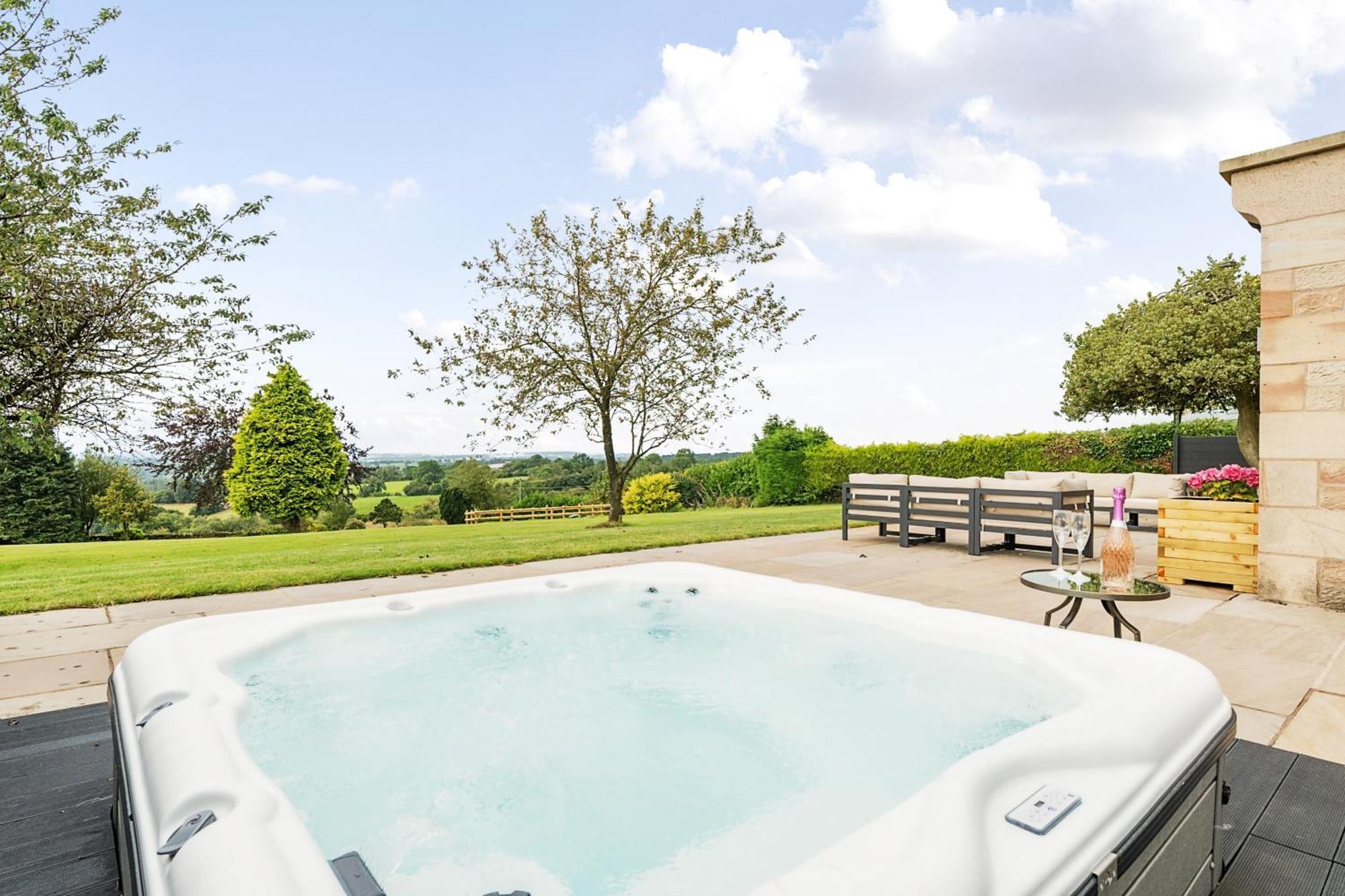 Brand New Listing Wellcroft Farm *